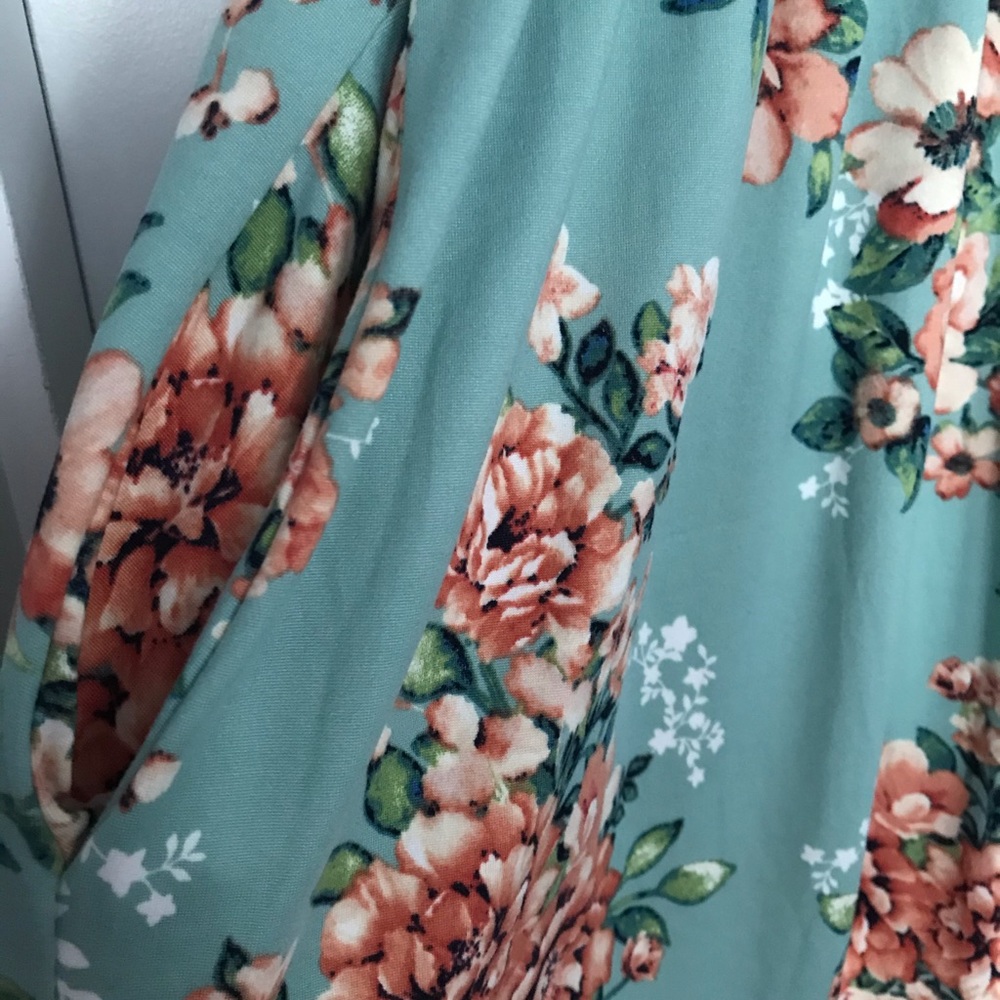 Floral Dress - Picture 2 of 4
